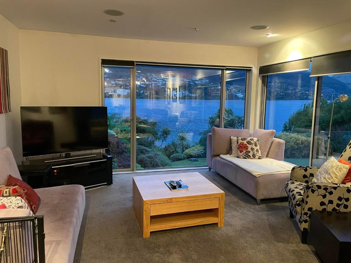 Peninsular Lakefront Куийнстаун Екстериор снимка